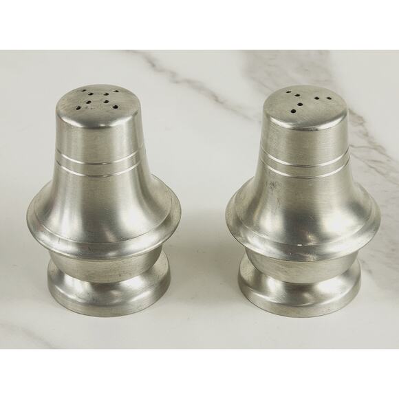 Conn House Pewter Salt & Pepper Shaker w/ Yellow Stopper 2 3/4" Dinnerware - Picture 5 of 14